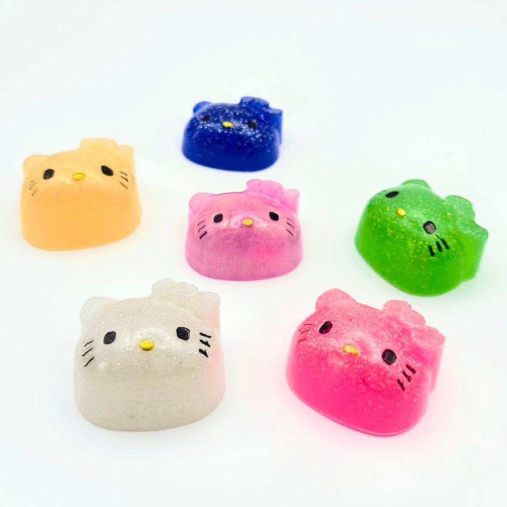 1pc Hello Kitty Themed Coverminder