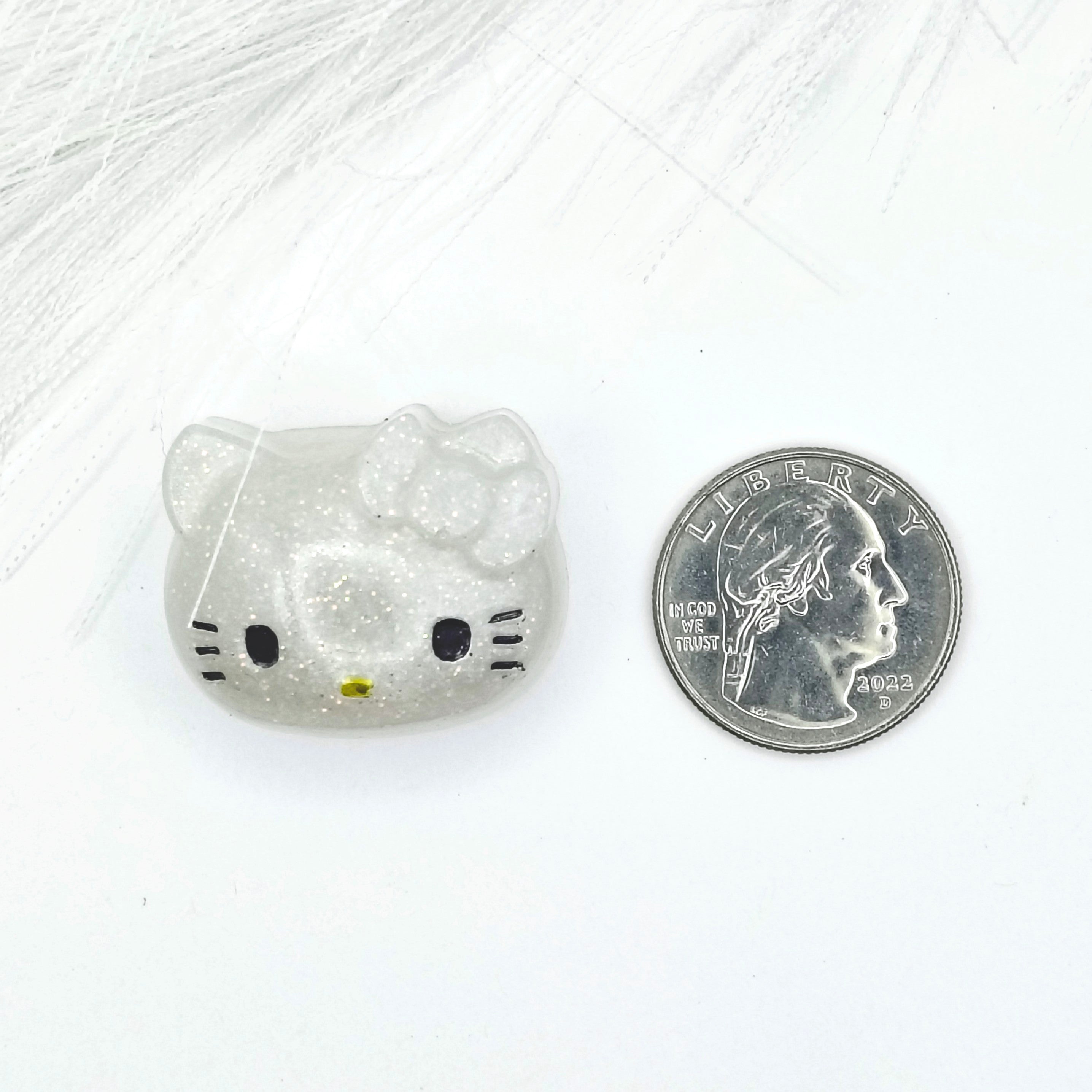 1pc Hello Kitty Themed Coverminder