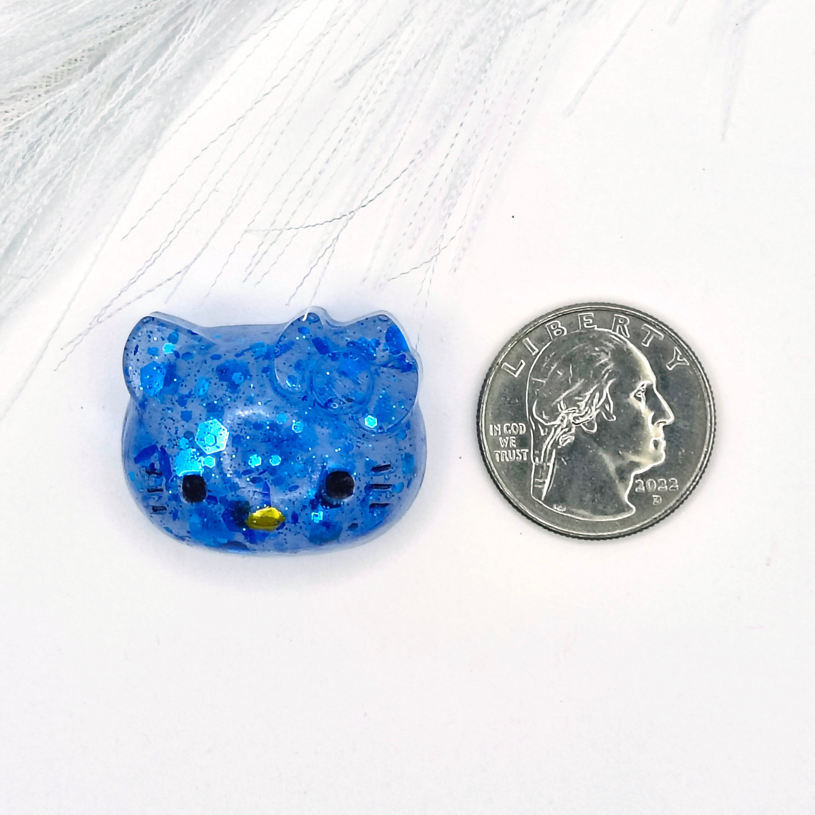 1pc Hello Kitty Themed Coverminder